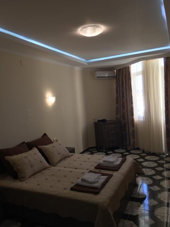 Apartment Maho Batumi Exterior foto